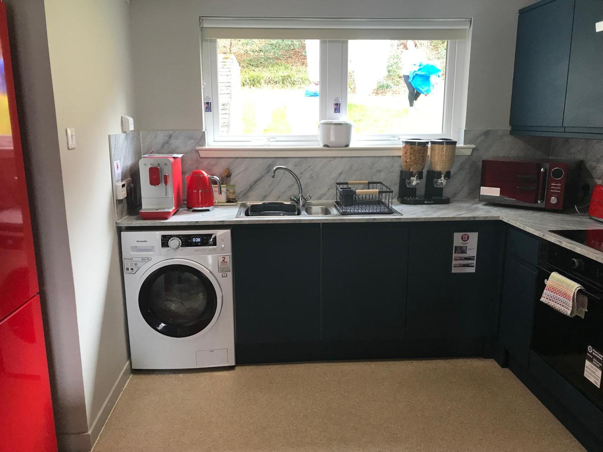 Appin, Beautiful Lochside Apartment With Balcony Fort William Zewnętrze zdjęcie