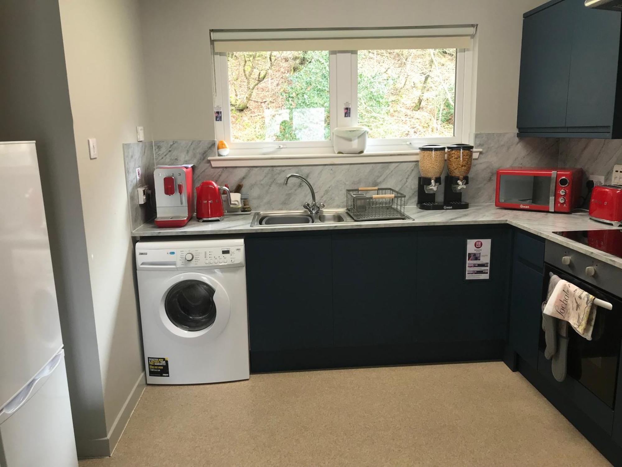 Appin, Beautiful Lochside Apartment With Balcony Fort William Zewnętrze zdjęcie